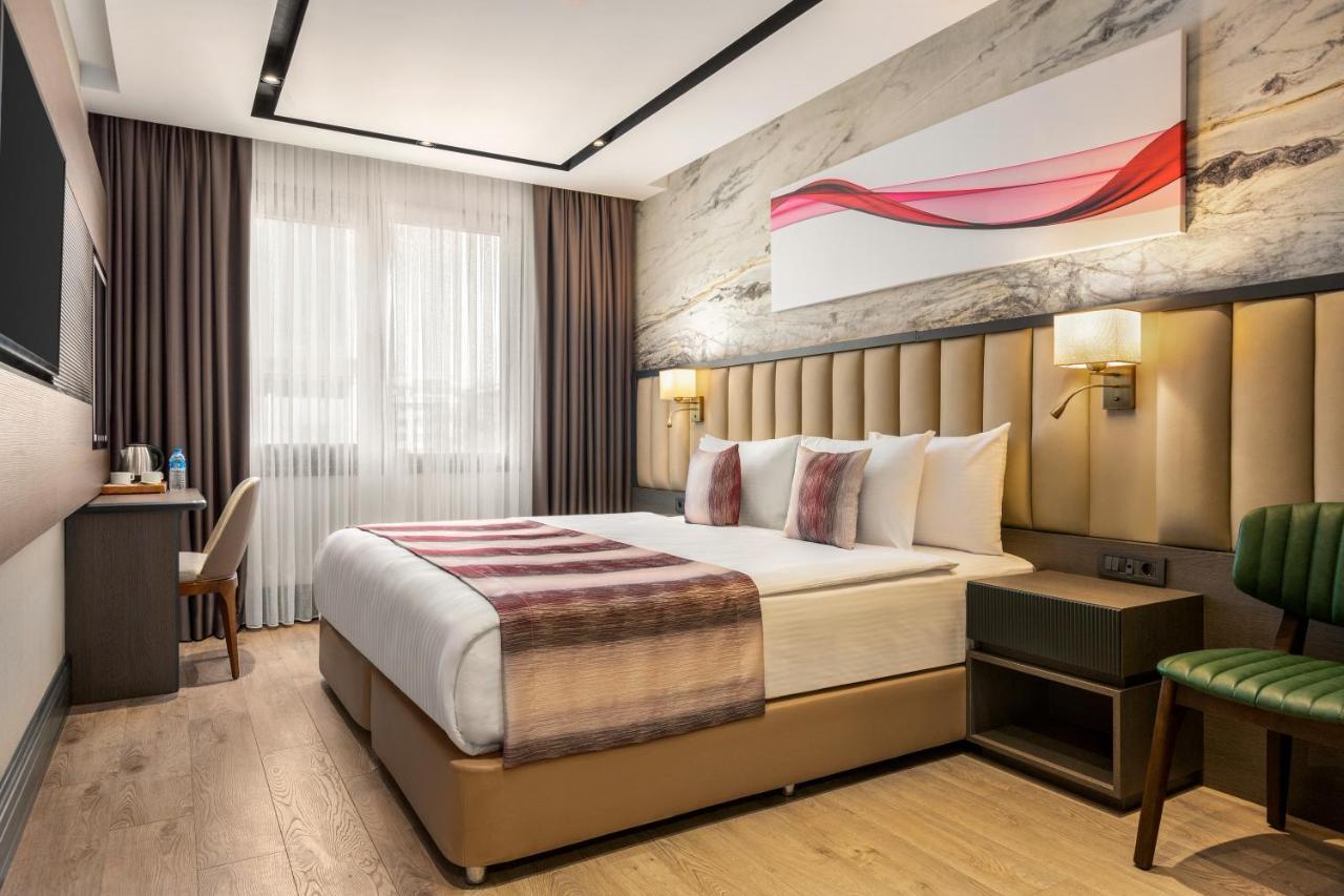 Ramada By Wyndham Istanbul Umraniye Hotel Exterior foto