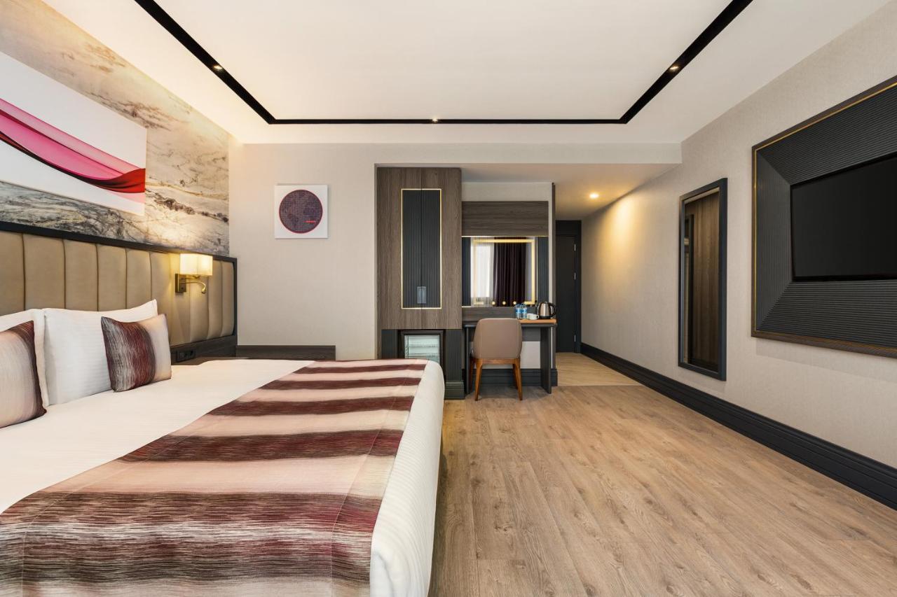 Ramada By Wyndham Istanbul Umraniye Hotel Exterior foto